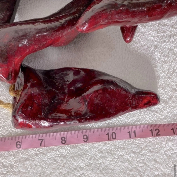 Vintage Decorative Paper Maché Deep Red Peppers On A Braided Rope - Picture 10 of 15